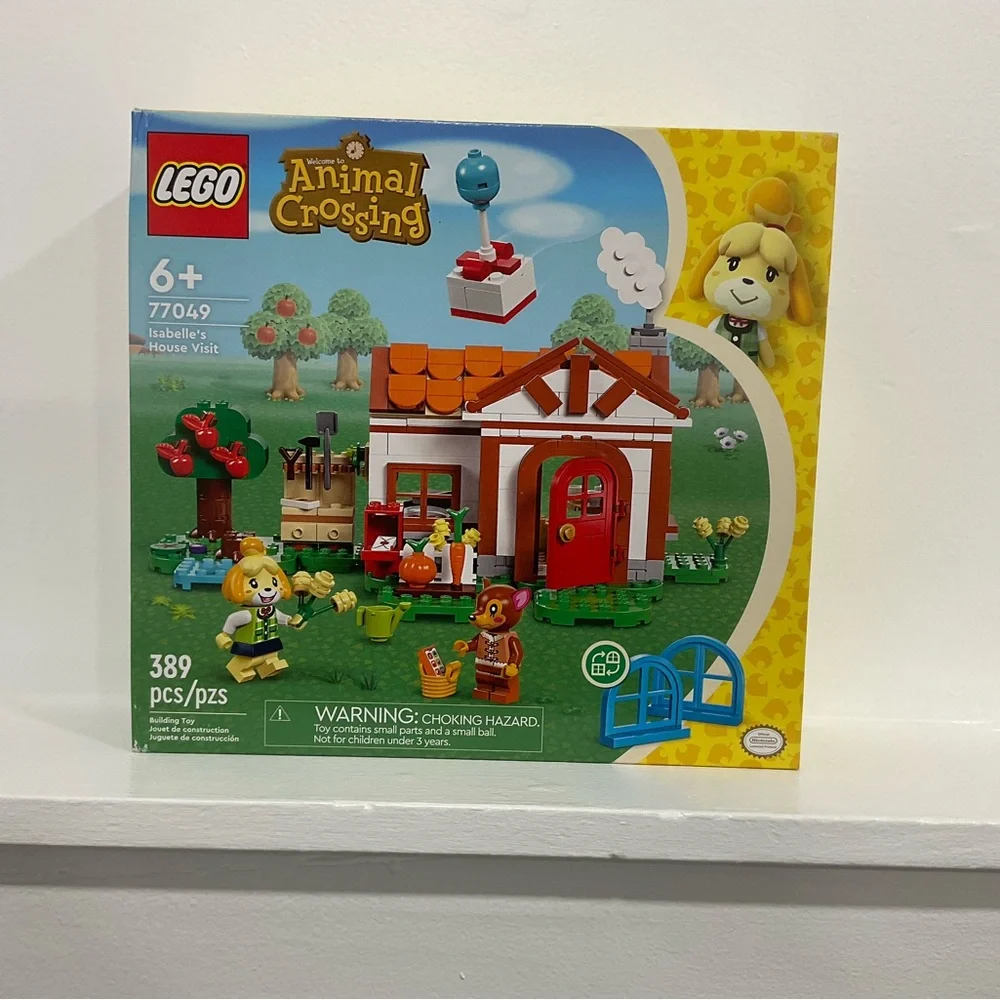 LEGO Animal Crossing Isabelle's House Set - Red, White, Green